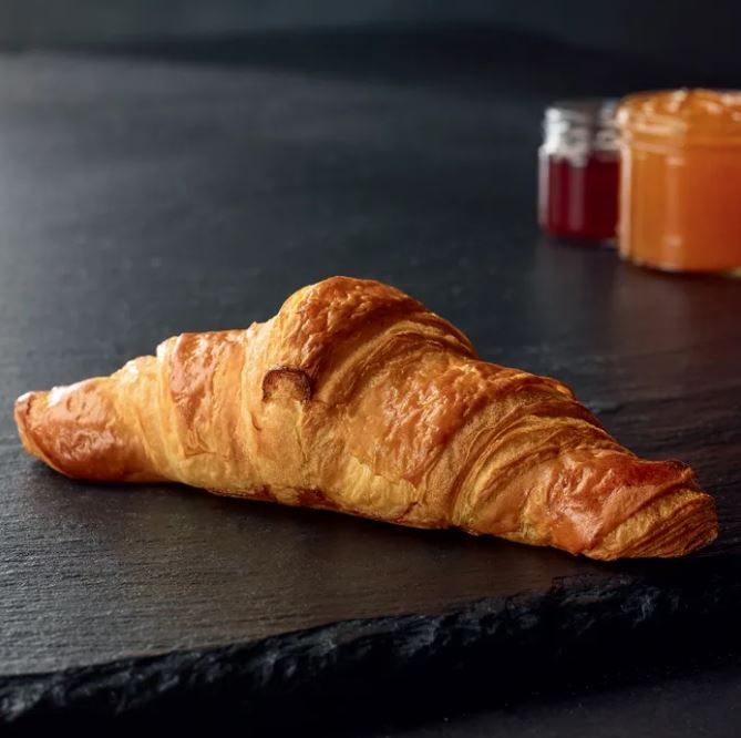 croissant croustillant au beurre, boulangerie PAUL