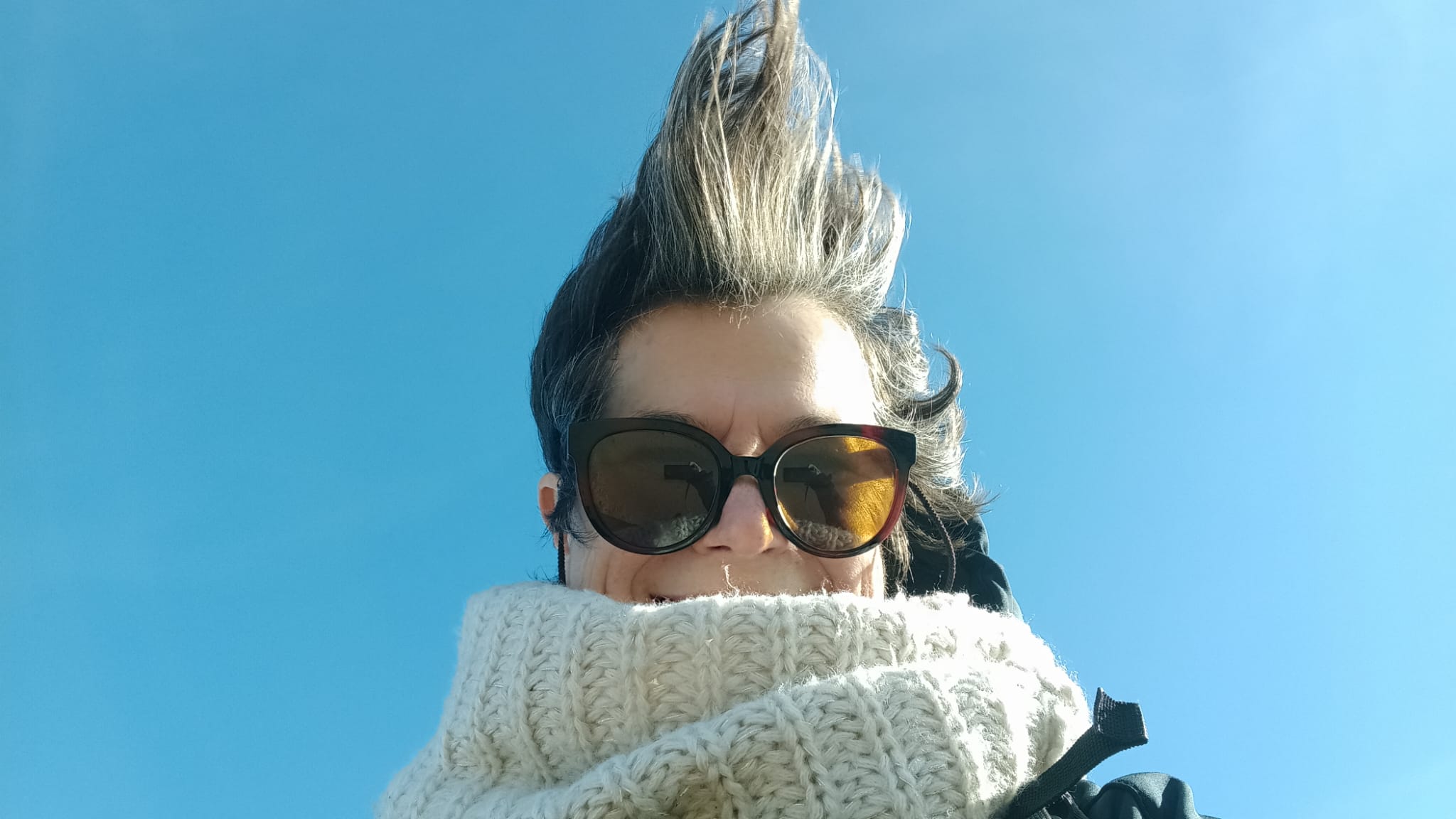 Alix tête dans les nuages et pieds sur terre